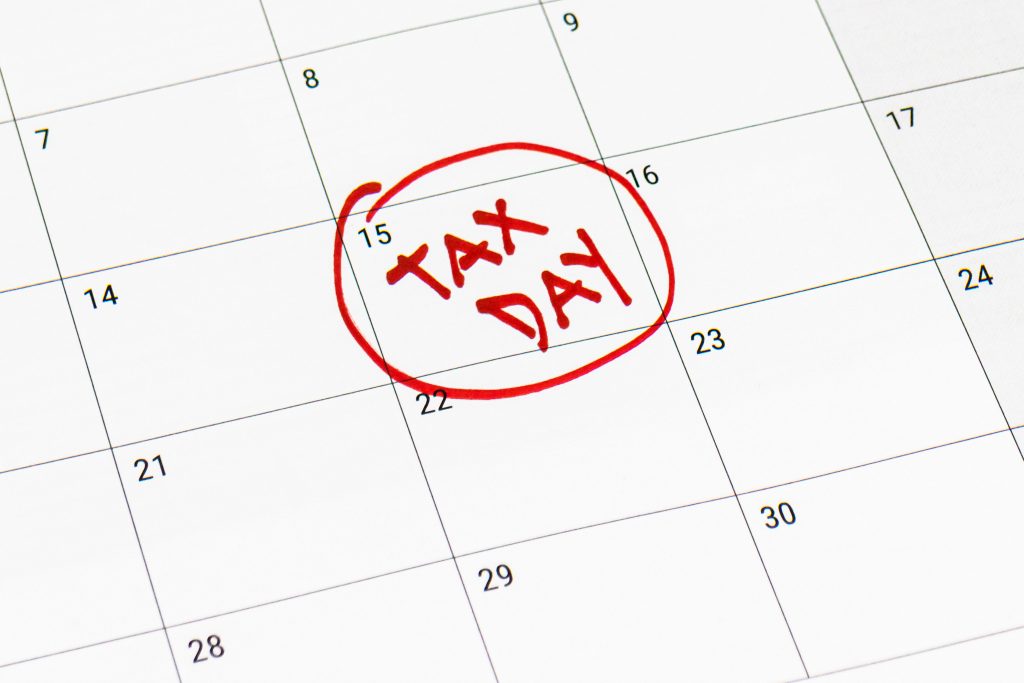 April 15 Tax Day Calendar